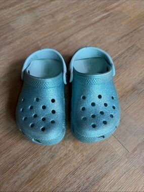 CROCS | Kids Glitter Clog Shoes - Aqua Blue | C8